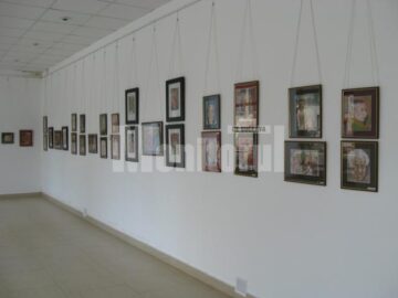Scene de vernisaj și „portrete de flori”, la Galeria „Ștefan Luchian”