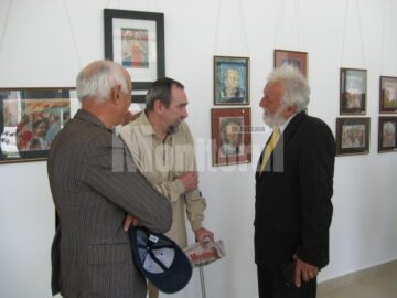 Scene de vernisaj și „portrete de flori”, la Galeria „Ștefan Luchian”