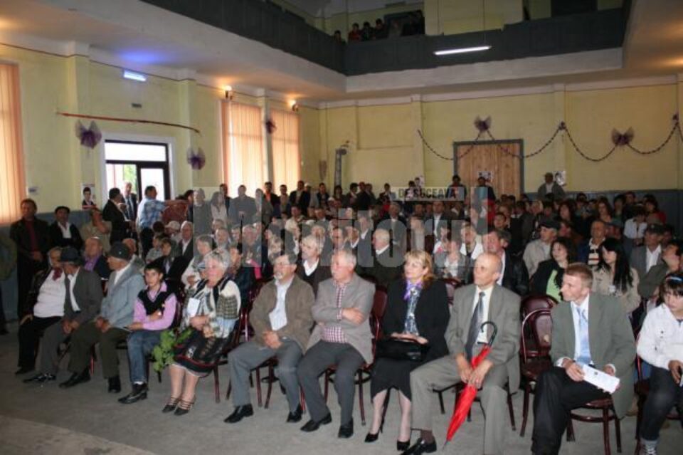 În fața unei asistențe numeroase, Ioan Moraru a prezentat realizările din ultimii ani, dar și proiectele de viitor
