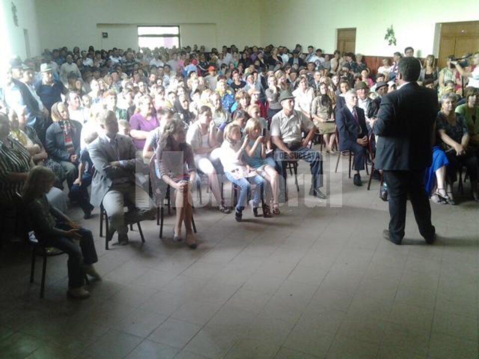 Cătălin Nechifor a explicat la Stroiești modul în care se poate dezvolta agricultura Sucevei Cătălin Nechifor a explicat la Stroiești modul în care se poate dezvolta agricultura Sucevei