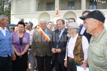 Președintele CJ Suceava, Gheorghe Flutur, a avut o întâlnire „de suflet” cu locuitorii comunei Preutești
