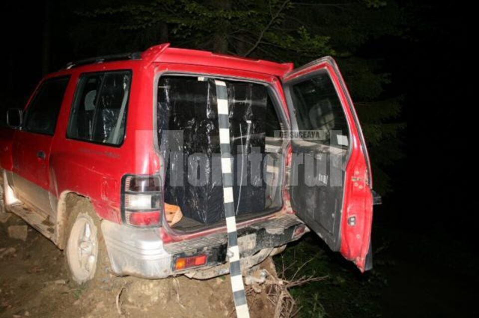 Autoturism cu aproape 5.000 de pachete de țigări de contrabandă, abandonat la Brodina