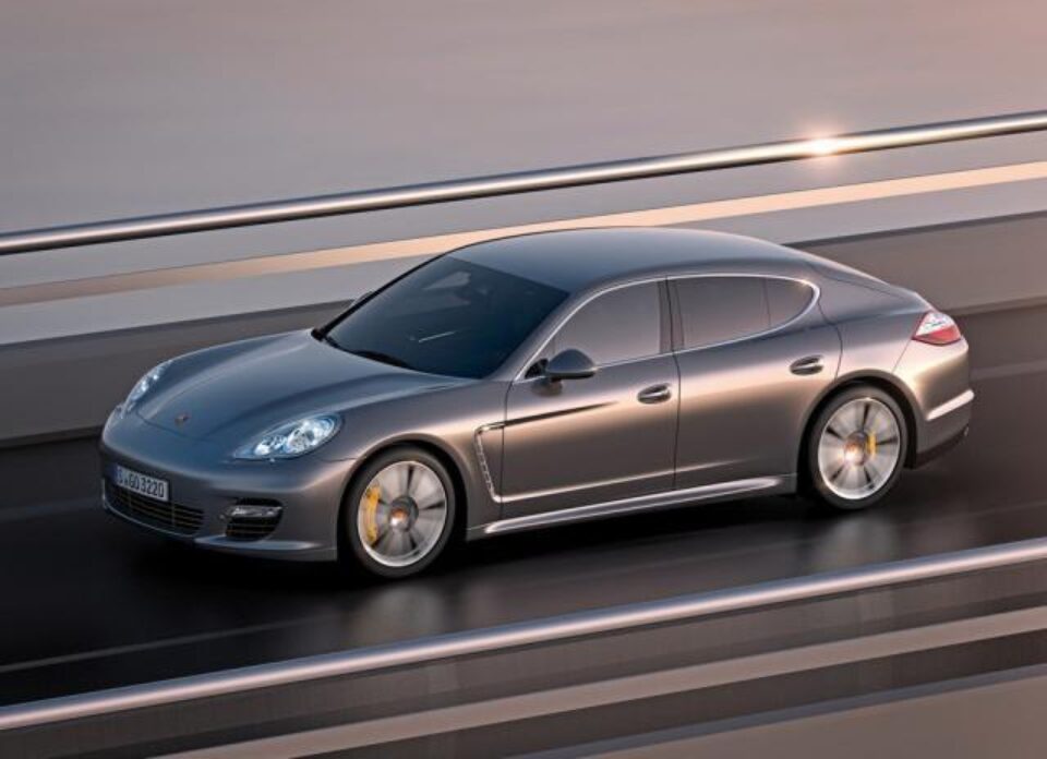 Porsche Panamera Turbo S lux si sportivitate de top