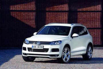 Volkswagen îl dinamizează pe Touareg cu pachetul R-Line