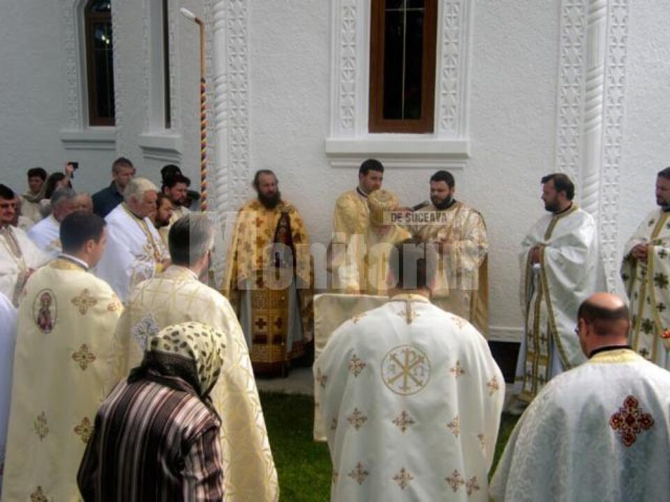 Resfințirea Bisericii "Sfântul Nicolae" din Păltinoasa