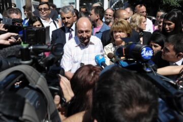 Băsescu: Ponta încearcă forțarea notei, arată undă de slăbiciune; premierii trebuie să fie bărbați