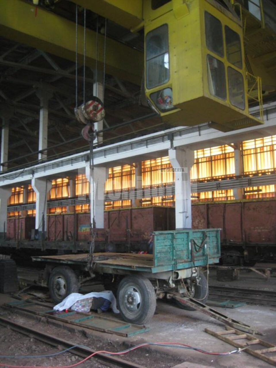 Muncitorul, tată a trei copii, a murit pe loc