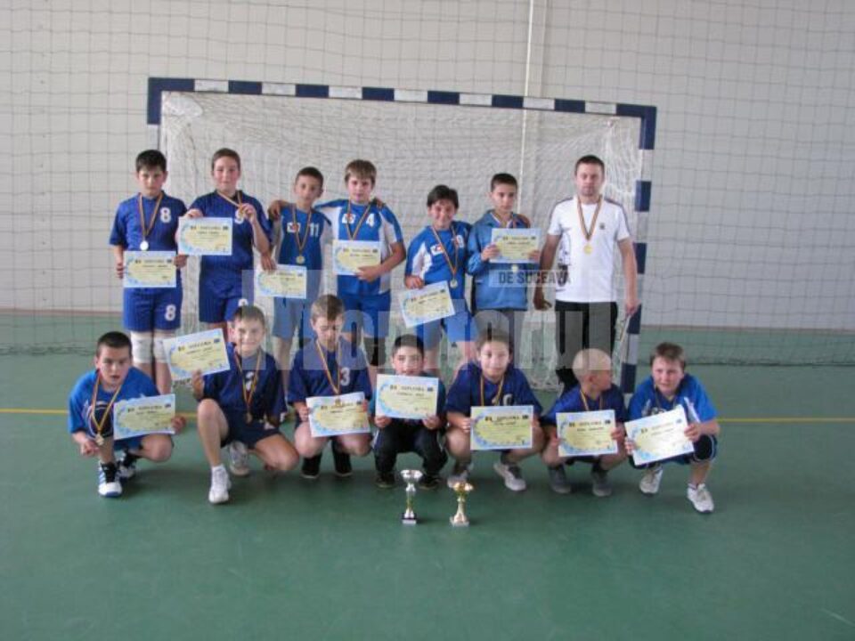 Echipa de minihandbal a LPS Suceava a obținut un rezultat onorant în competiția finală Echipa de minihandbal a LPS Suceava a obținut un rezultat onorant în competiția finală