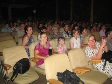 „Flori din Bucovina”, pe scena Dom Polski