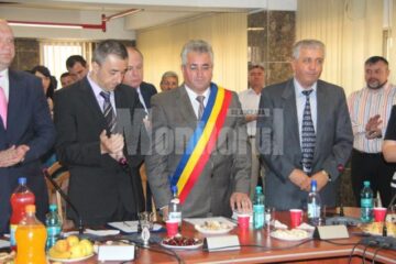 Ceremonia de învestire a primarului Ion Lungu