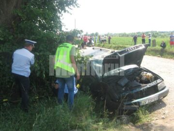 Ghinionul a făcut ca mașina să se izbească violent în cele doua femei