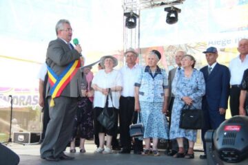 Ion Lungu a premiat încă 15 cupluri de aur ale Sucevei