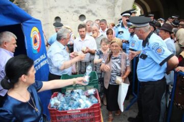 Primarul Ion Lungu a împărțit sarmale pelerinilor