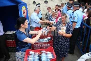 Primarul Ion Lungu a împărțit sarmale pelerinilor