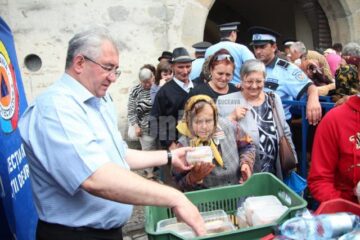 Primarul Ion Lungu a împărțit sarmale pelerinilor