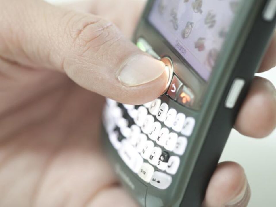 Consultațiile telefonice contra depresiei sunt mai ușoare pentru pacienți, din punct de vedere al accesului. Foto: Shutterstock Consultațiile telefonice contra depresiei sunt mai ușoare pentru pacienți, din punct de vedere al accesului. Foto: Shutterstock