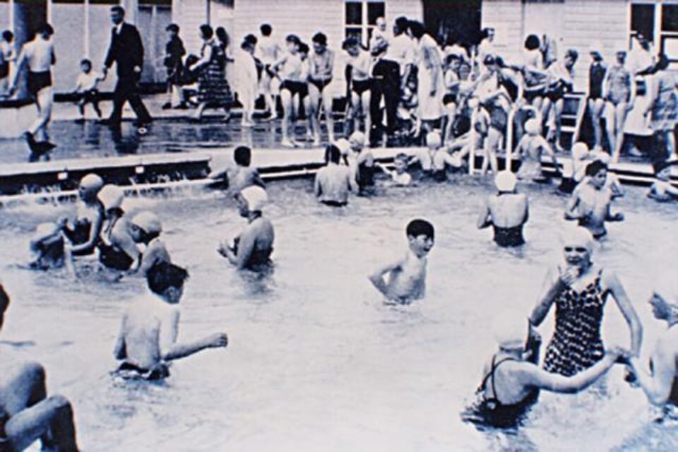 „La ștrand” „La ștrand”