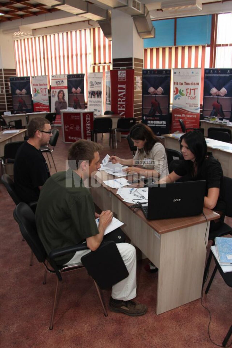 Peste 1.200 de persoane au vizitat cea de a doua ediție a celui mai mare târg de locuri de muncă din Suceava - Expo Jobs Bucovina Peste 1.200 de persoane au vizitat cea de a doua ediție a celui mai mare târg de locuri de muncă din Suceava - Expo Jobs Bucovina