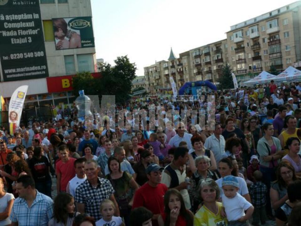 Mii de fălticeneni au participat la concertele organizate sâmbătă de Mix Music