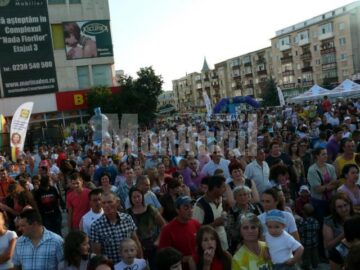 Mii de fălticeneni au participat la concertele organizate sâmbătă de Mix Music