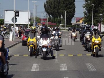 Parada motocicliștilor a făcut popas la Iulius Mall