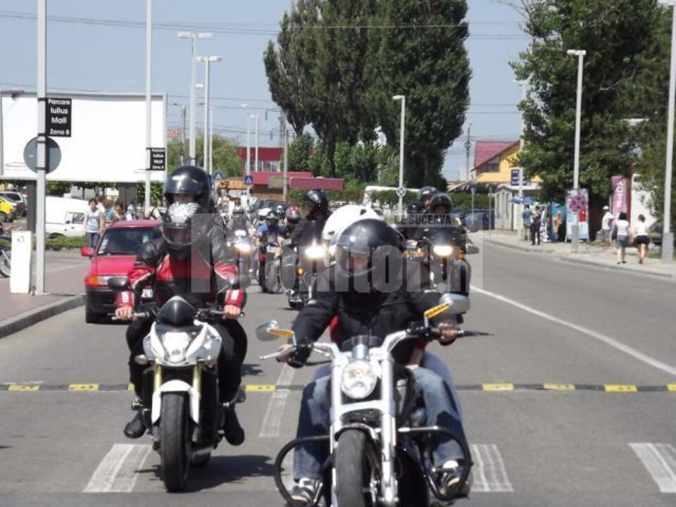 Parada motocicliștilor a făcut popas la Iulius Mall