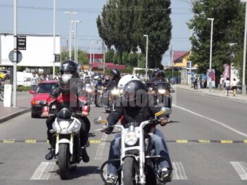 Parada motocicliștilor a făcut popas la Iulius Mall