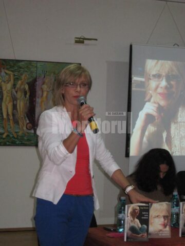 Gigi Ghinea, la lansarea cărții la City Gallery