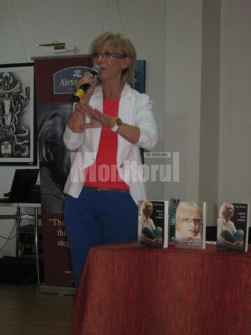 Gigi Ghinea, la lansarea cărții la City Gallery