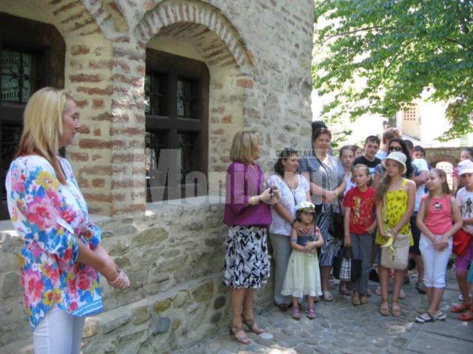 Moment de la festivitatea de deschidere a Atelierului de creație Micii Meșteșugari