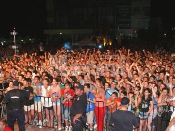 Concertele Mix Music Evo au adunat peste 12.000 de spectatori la Fălticeni