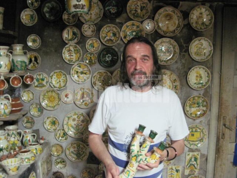 Artistul Florin Colibaba este descendentul unei renumite familii de olari din Rădăuți