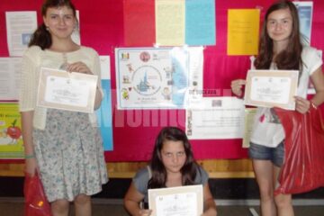 Larisa Rotar, Diana Vieriu și Paula Grig au participat la concursul național interdisciplinar “Drepturile copilului în imagini”