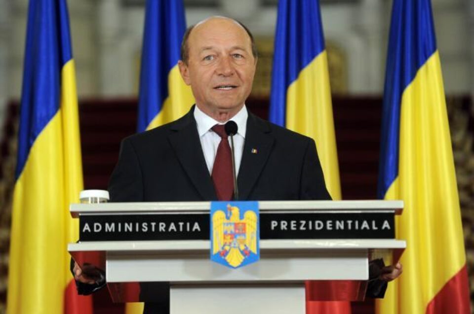 Băsescu, invitat la ședința de plen pentru a-și expune punctele de vedere. Foto: Sorin LUPȘA Băsescu, invitat la ședința de plen pentru a-și expune punctele de vedere. Foto: Sorin LUPȘA