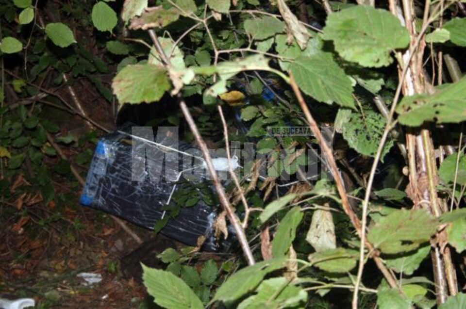 Zece focuri de armă pentru a prinde patru tineri care cărau țigări de contrabandă