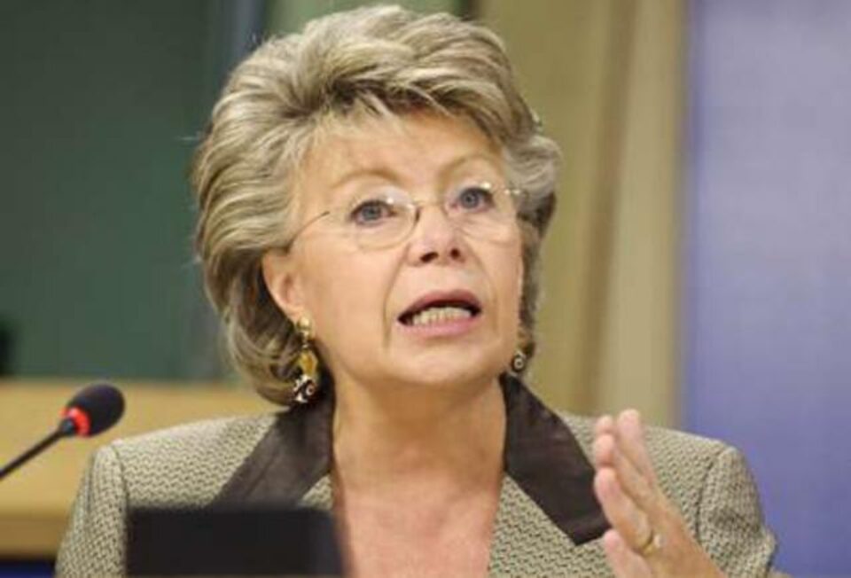 Viviane Reding: Personal, eu văd un mare pericol în recentele evenimente din România