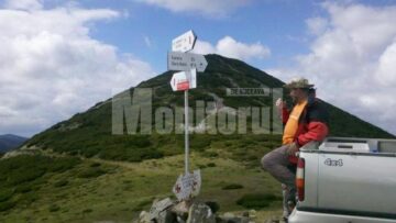 Salvamontiștii au refăcut marcajele vechi sau vandalizate de turiștii teribiliști