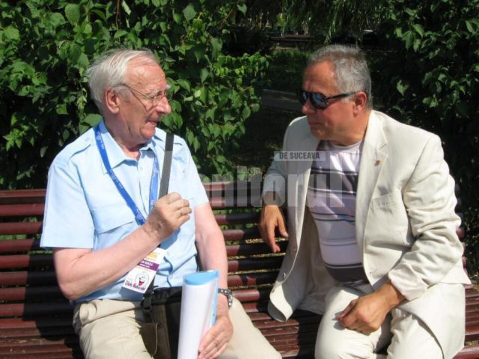 Radu Bercea și Sandro Poggiali, președintele juriului secțiunii Caricatură