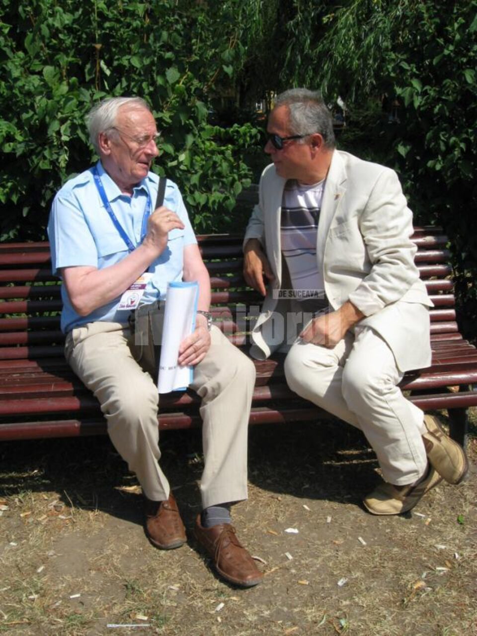 Radu Bercea și Sandro Poggiali, președintele juriului secțiunii Caricatură