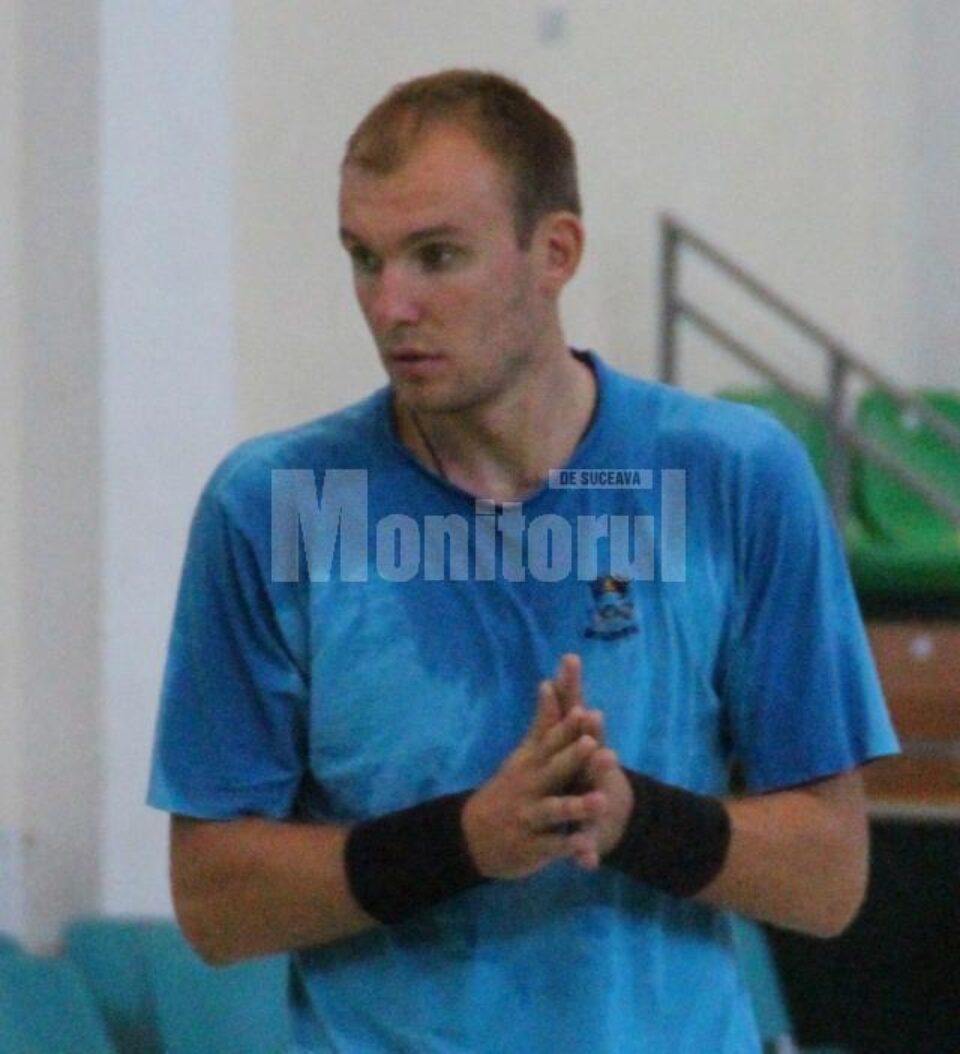 Andrei Staricov a semnat pe doi cu Universitatea Suceava