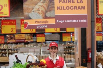 Pâine pe vatră la metru, la Auchan Suceava