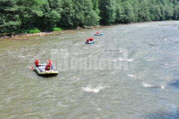 River rafting pe Bistrița
