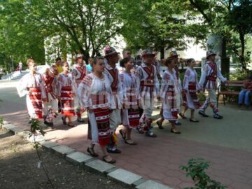 “Dorna, plai de joc și cântec”, festivalul național al ansamblurilor folclorice ale copiilor
