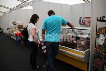 Târgul de alimente tradiționale poate fi vizitat astăzi și mâine, între orele 10:00 – 19:00, în parcarea Shopping City