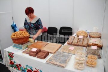 Târgul de alimente tradiționale poate fi vizitat astăzi și mâine, între orele 10:00 – 19:00, în parcarea Shopping City