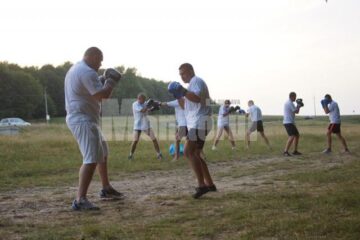 După ce-au ecologizat zona, Ursul și colegii lui s-au antrenat în mijlocul naturii