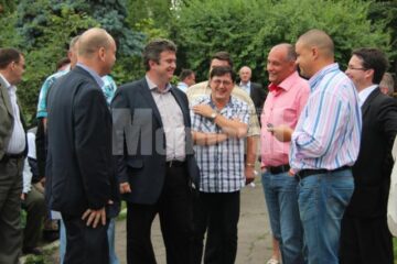 Aproape o mie de suceveni au ieșit în stradă, cerând demiterea președintelui suspendat