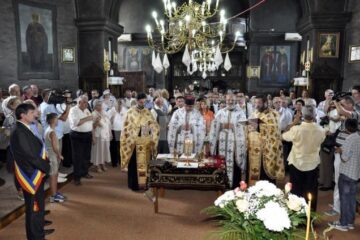 34 de cupluri au sărbătorit “Nunta de aur” la Biserica Sf. Ilie din Fălticeni