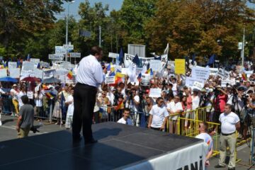 3.000 de suceveni, la mitingul de susținere a lui Traian Băsescu de la Iași