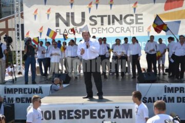 3.000 de suceveni, la mitingul de susținere a lui Traian Băsescu de la Iași